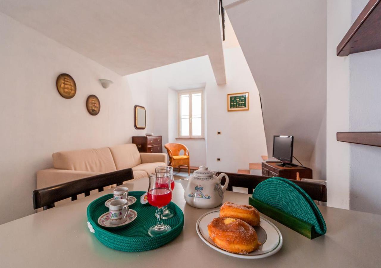 Murphy Holiday Home - Casa Papini La Maddalena  Ngoại thất bức ảnh
