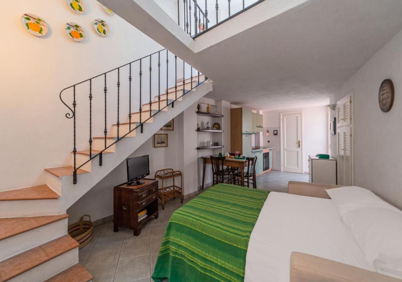 Murphy Holiday Home - Casa Papini La Maddalena  Ngoại thất bức ảnh